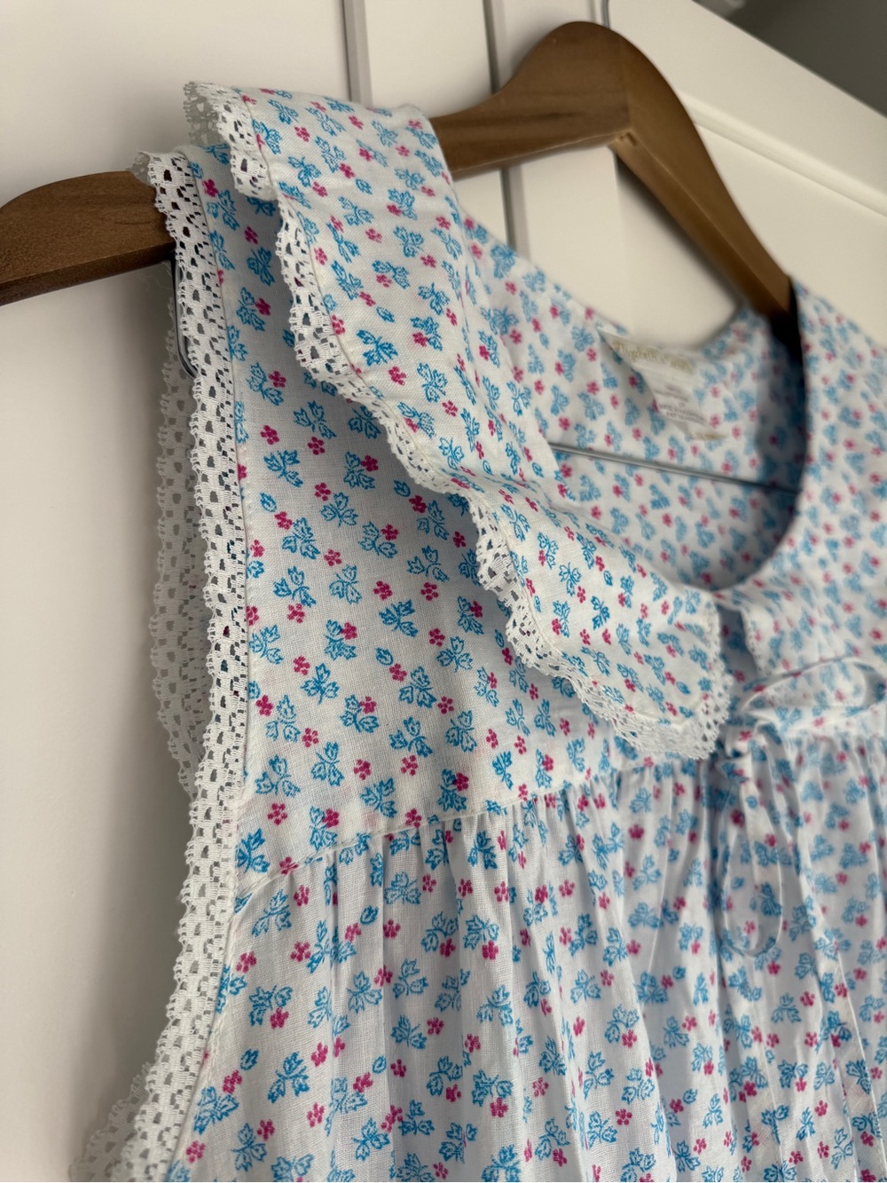 Vintage 100% Cotton Floral Nightgown Size S Cottagecore Prairie Coastal Grandma